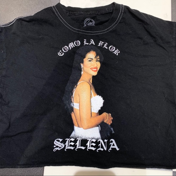 Selena Como La Flor Black Cropped Tee - Picture 3 of 5